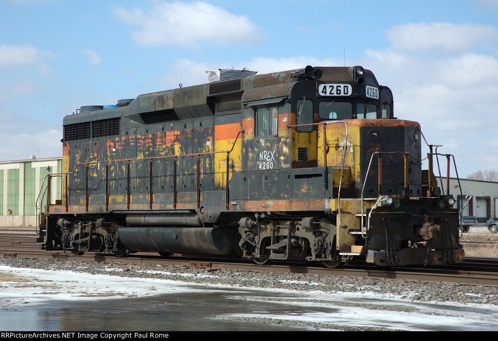 NREX 4260, ex CSX, on the UPRR 